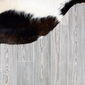 Decohides Tricolor Cowhide Rug